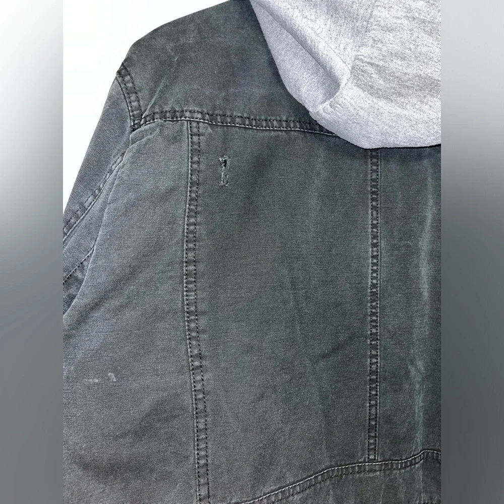 Levi’s Sherpa Lined Chore Jacket with Removable Hooded Sweatshirt; Medium Mens